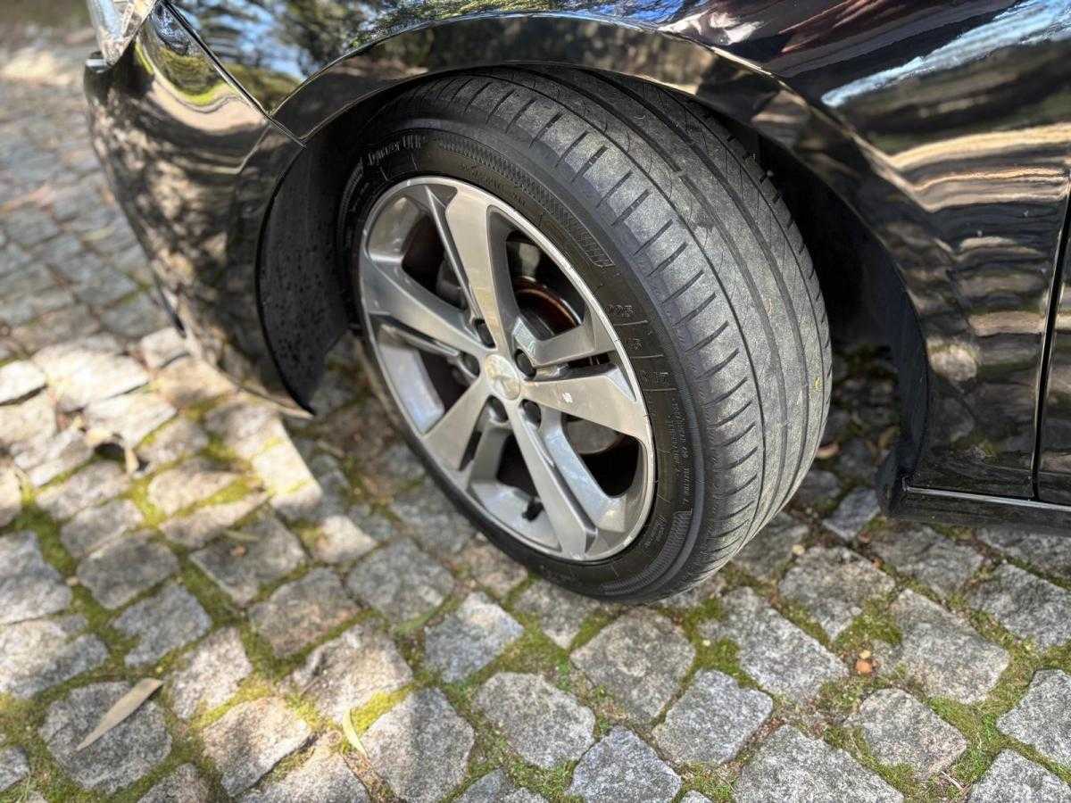 peugeot-308-sw-2019-diesel-1499cc