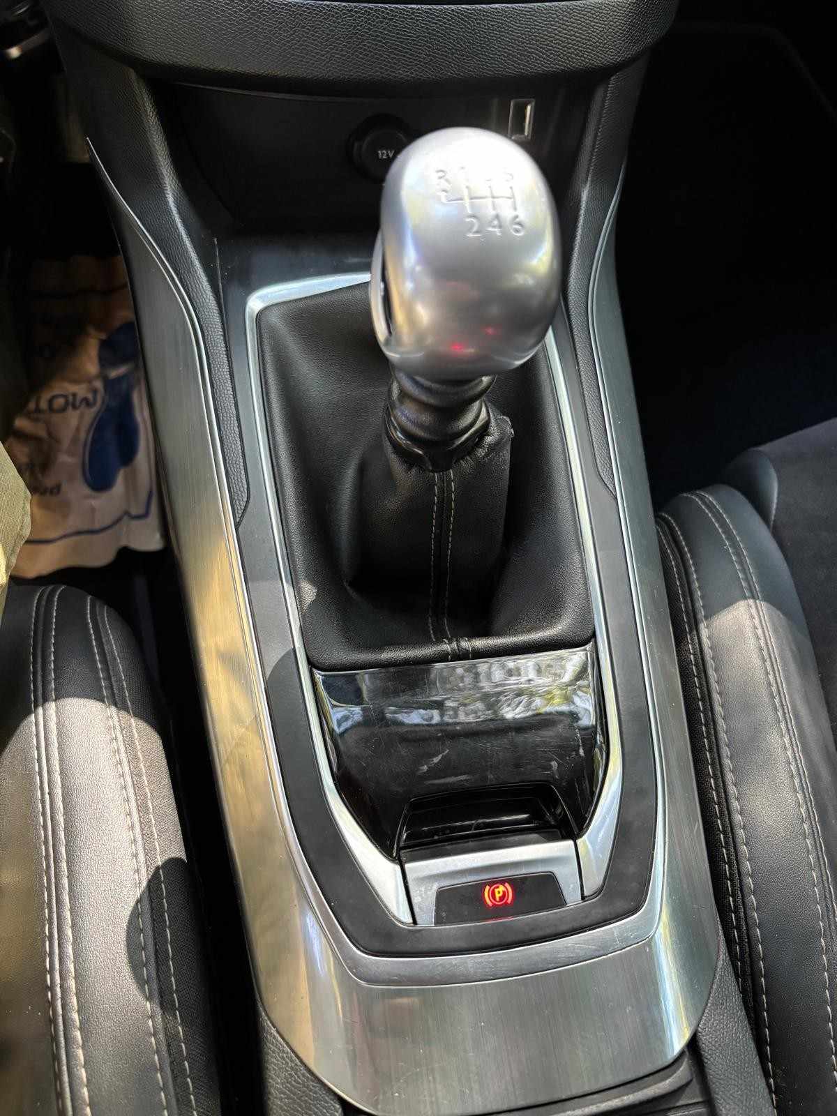 peugeot-308-sw-2019-diesel-1499cc