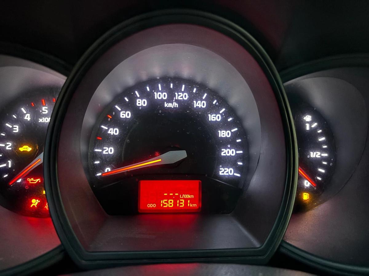 kia-rio-2014-diesel-1120cc