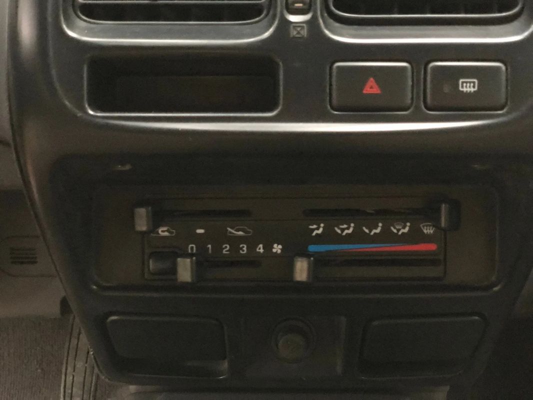 nissan-pick-up-2000-diesel-2494cc