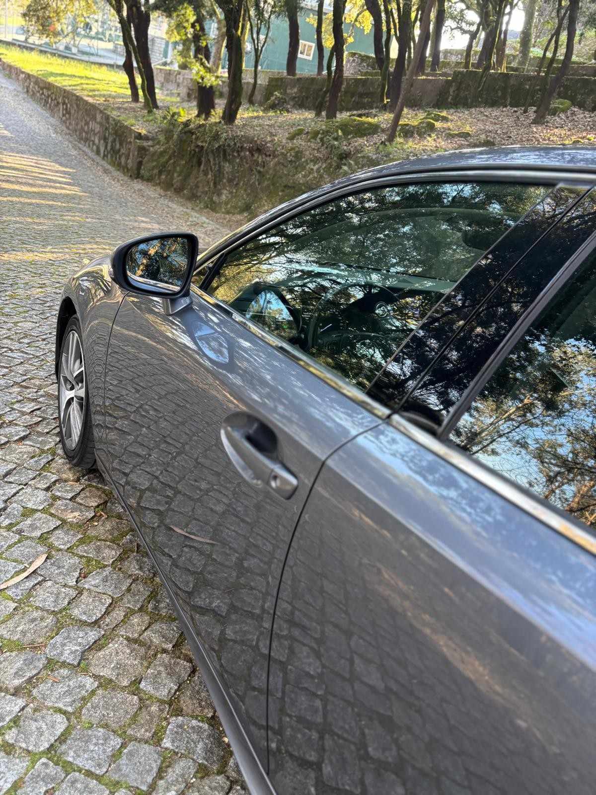 lexus-is-2018-hibrido-a-gasolina-2494cc