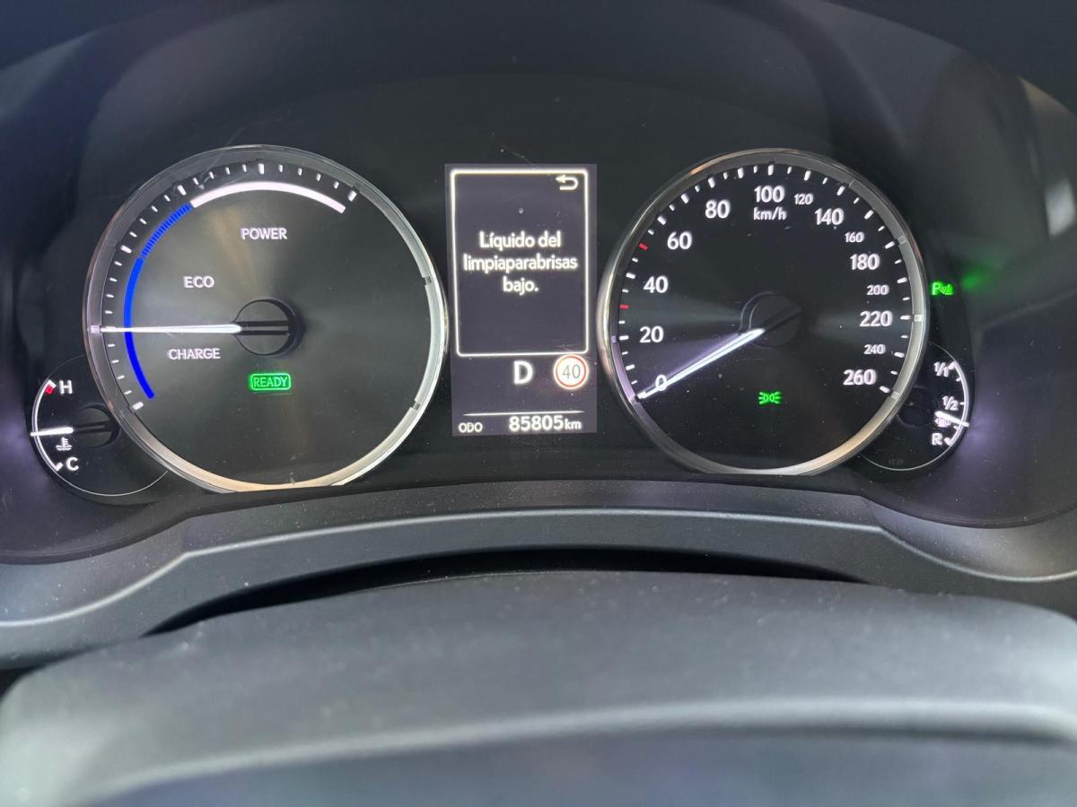 lexus-is-2018-hibrido-a-gasolina-2494cc