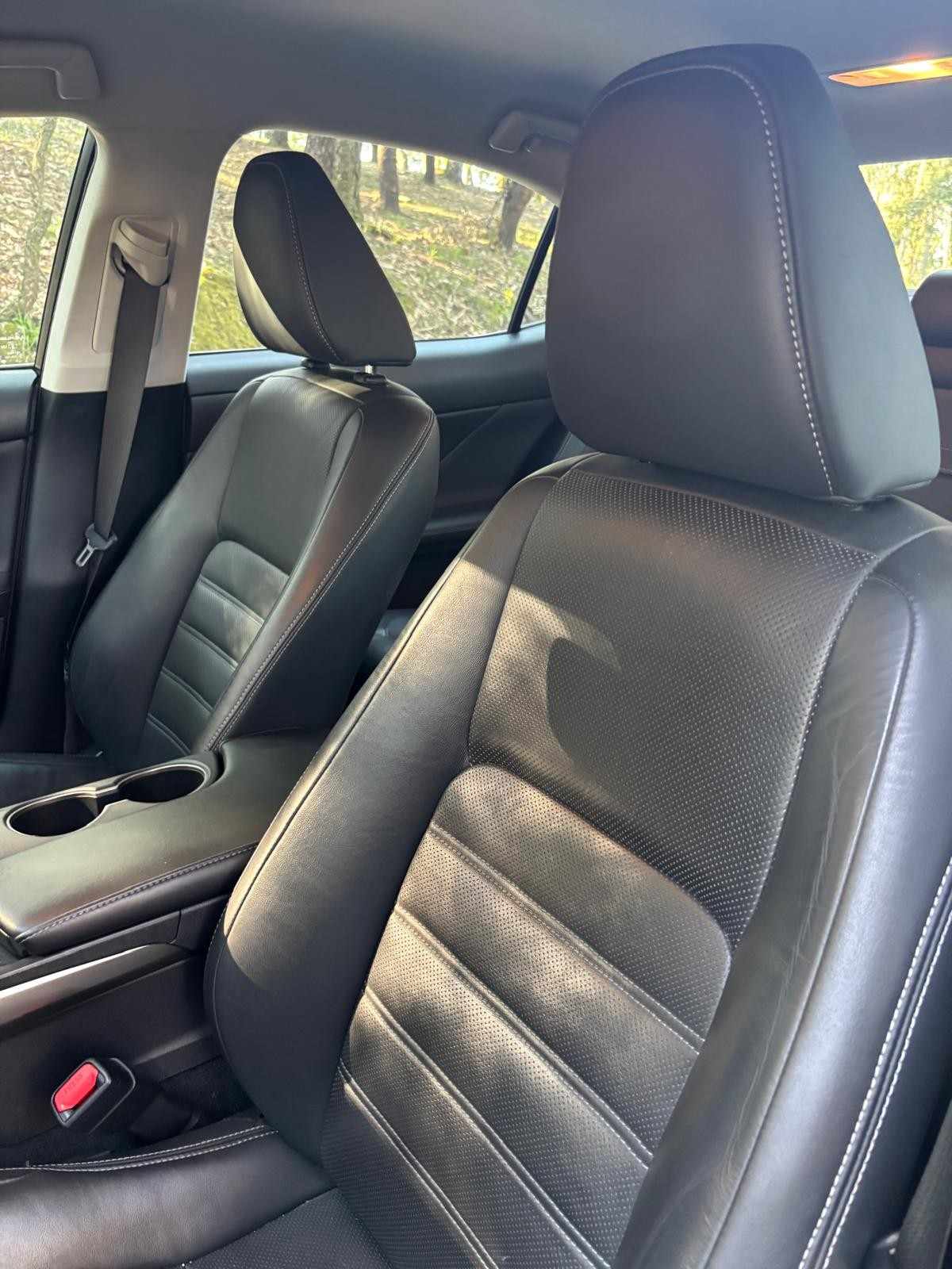 lexus-is-2018-hibrido-a-gasolina-2494cc