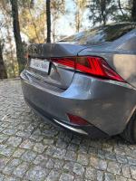 lexus-is-2018-hibrido-a-gasolina-2494cc