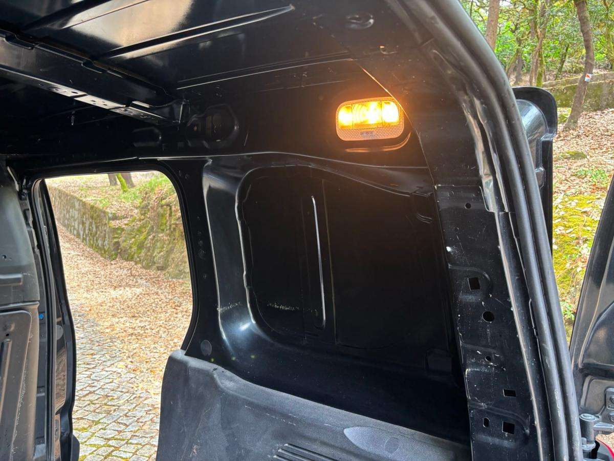 opel-combo-2022-diesel-1499cc
