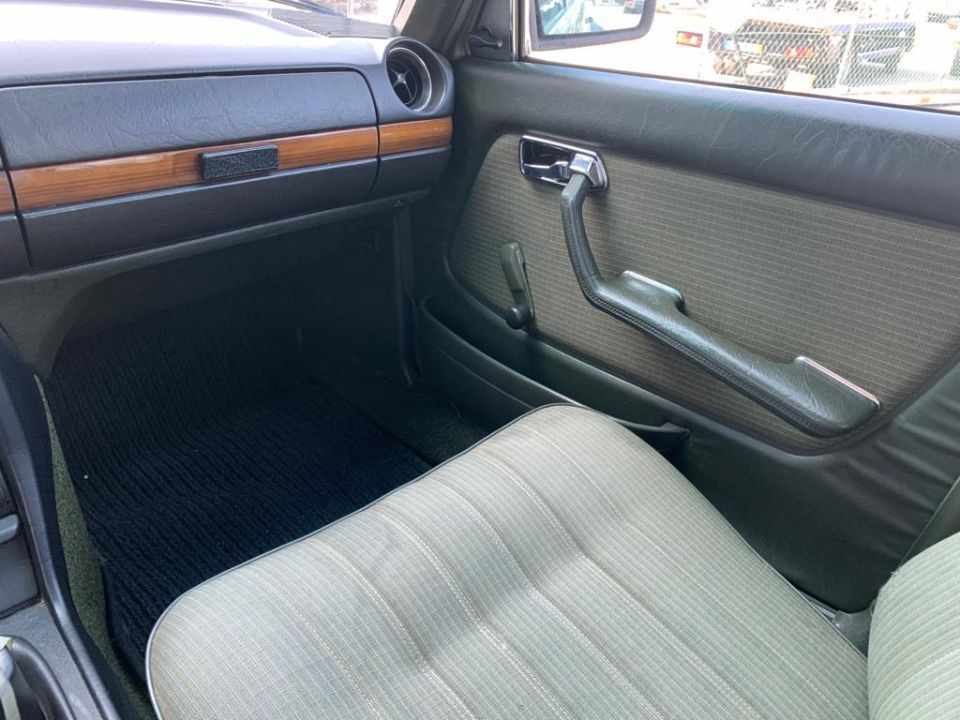 mercedes-benz-200-1983-diesel-1988cc