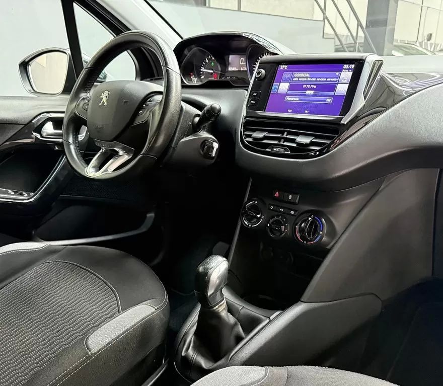 peugeot-208-2016-diesel-1560cc