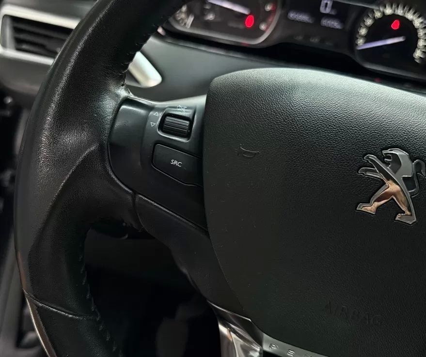 peugeot-208-2016-diesel-1560cc