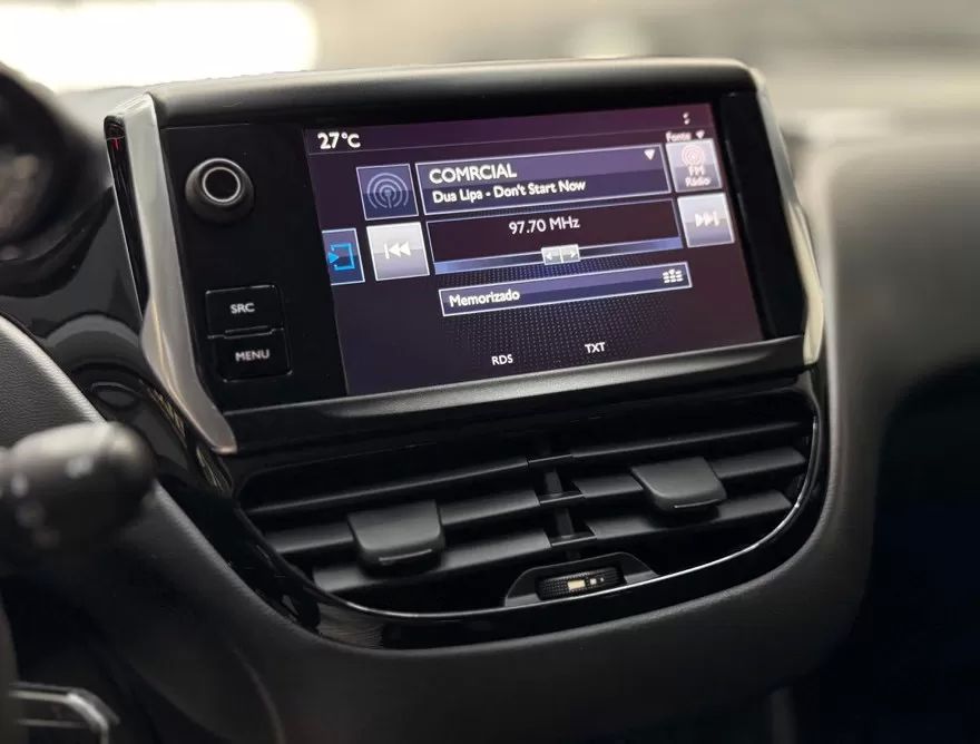 peugeot-208-2016-diesel-1560cc