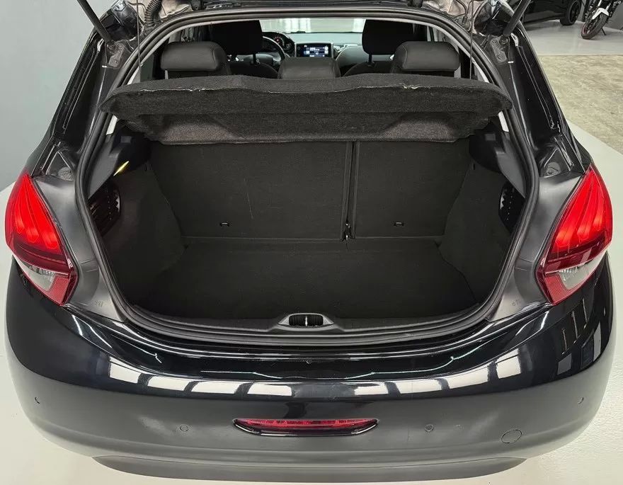 peugeot-208-2016-diesel-1560cc