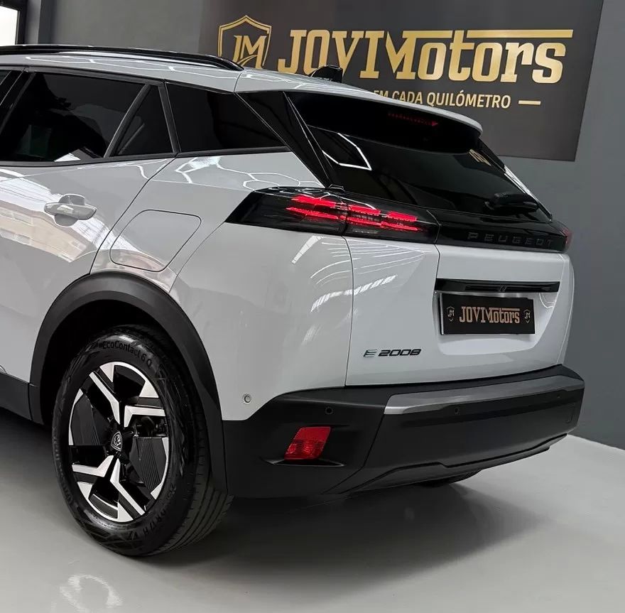 peugeot-e-2008-2024-eletrico-200cc
