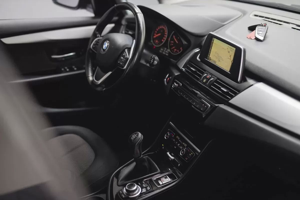 bmw-serie-2-2015-diesel-1496cc