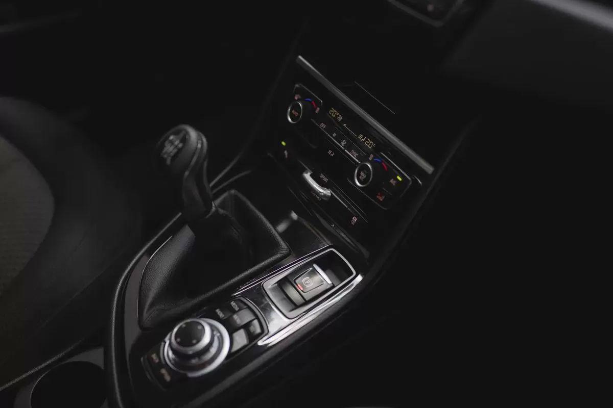 bmw-serie-2-2015-diesel-1496cc