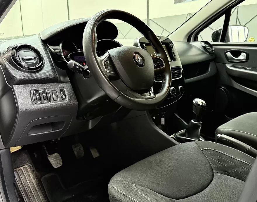 renault-clio-sport-tourer-2019-diesel-1461cc