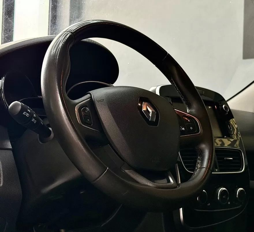 renault-clio-sport-tourer-2019-diesel-1461cc
