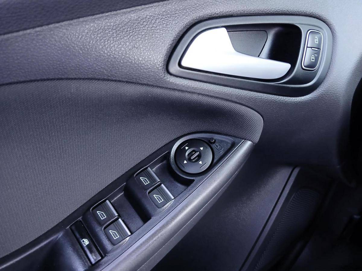 ford-focus-sw-2015-gasolina-998cc