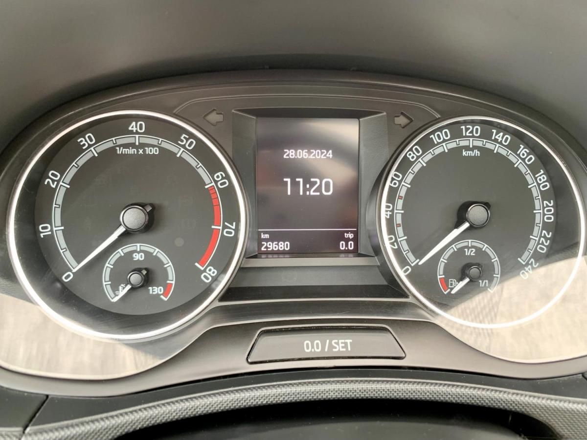 skoda-fabia-break-2022-gasolina-999cc