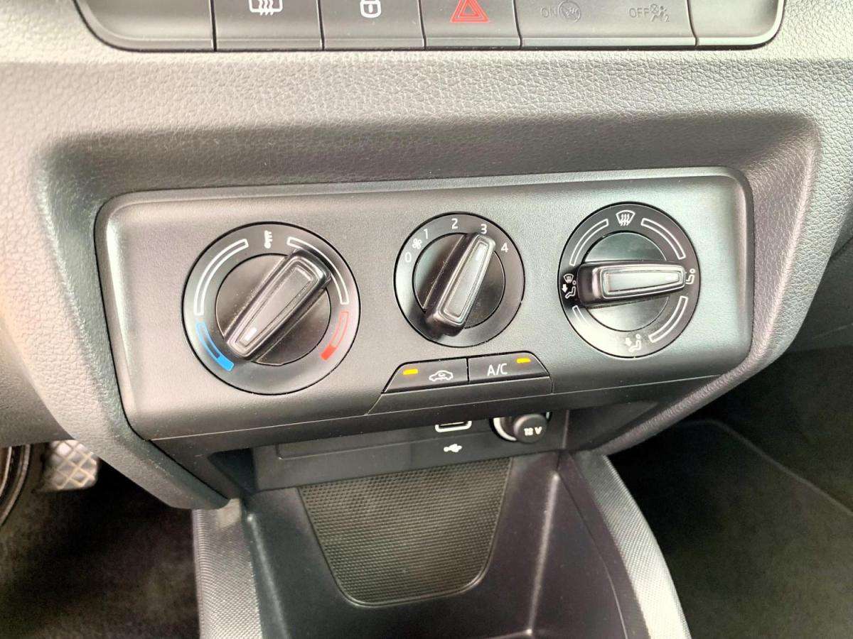 skoda-fabia-break-2022-gasolina-999cc