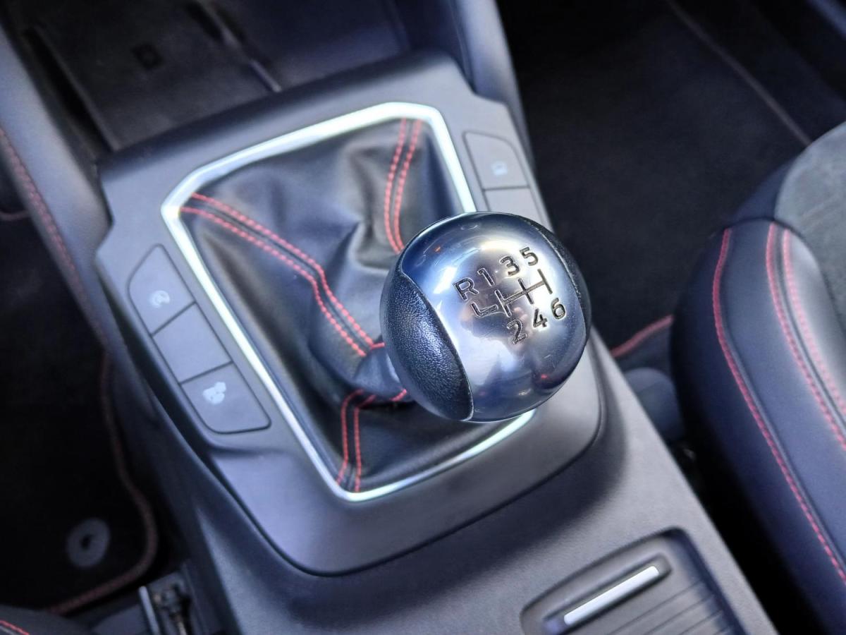 ford-kuga-2022-gasolina-1499cc