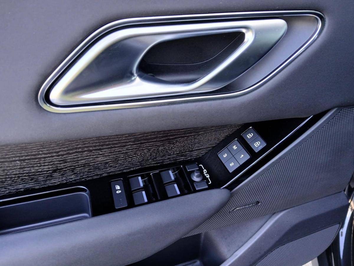 land-rover-range-rover-velar-2024-hibrido-a-gasolina-1997cc