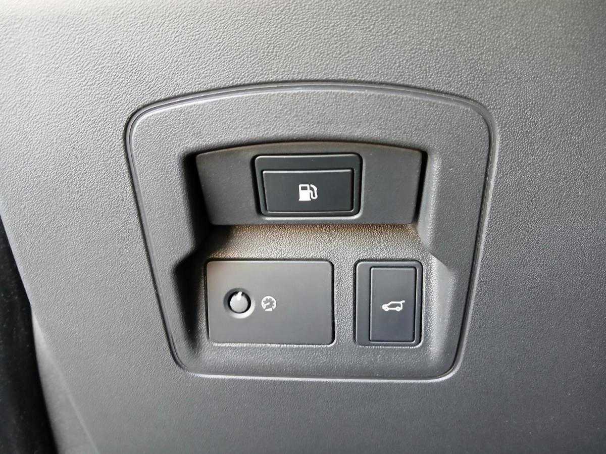 land-rover-range-rover-velar-2024-hibrido-a-gasolina-1997cc