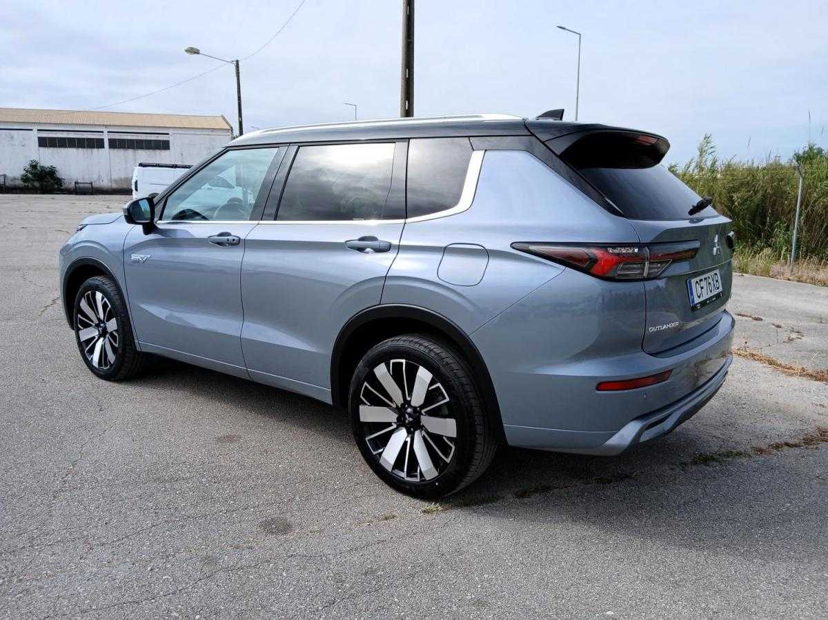 mitsubishi-outlander-2026-hibrido-a-gasolina-2360cc