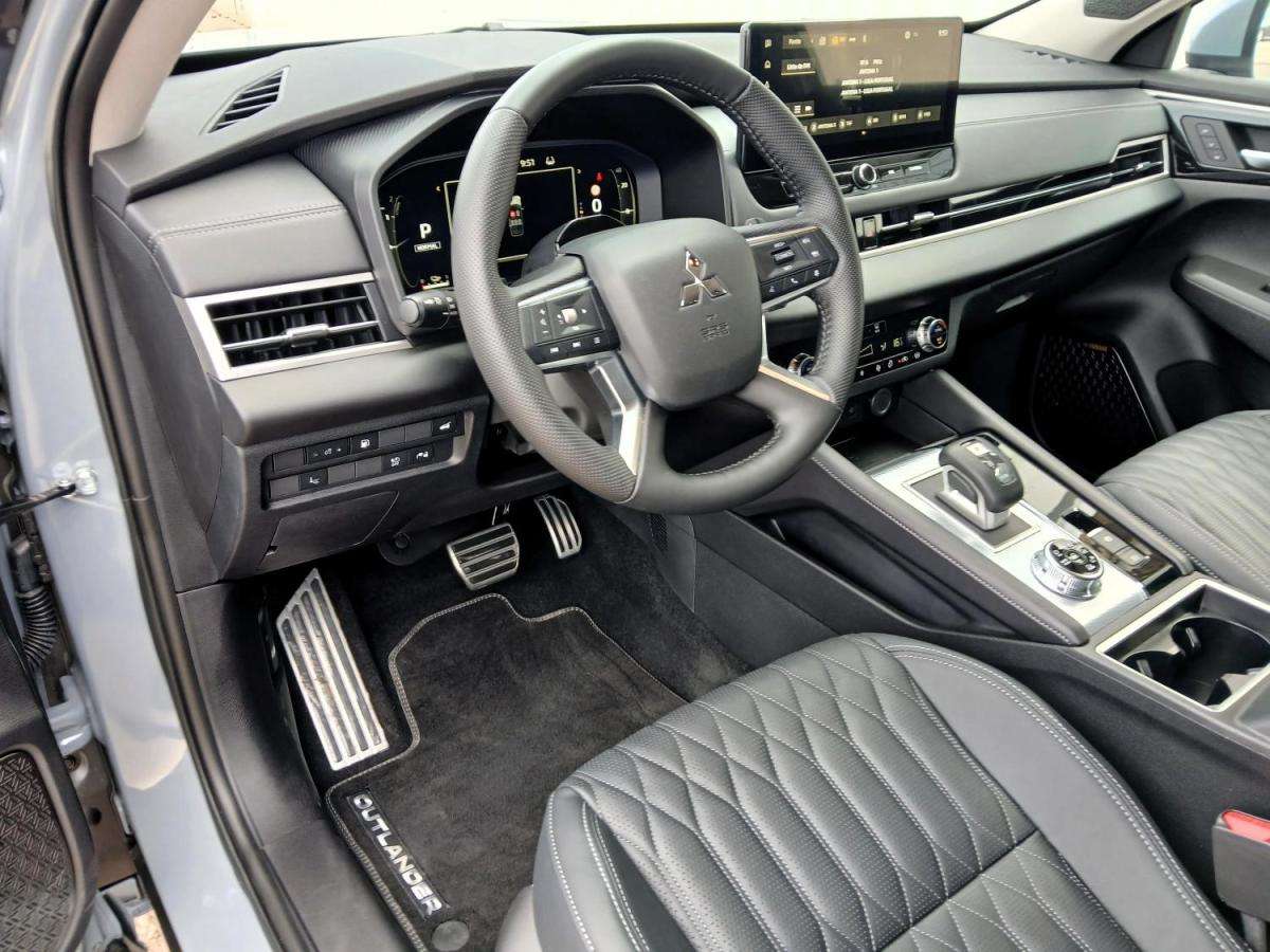 mitsubishi-outlander-2026-hibrido-a-gasolina-2360cc