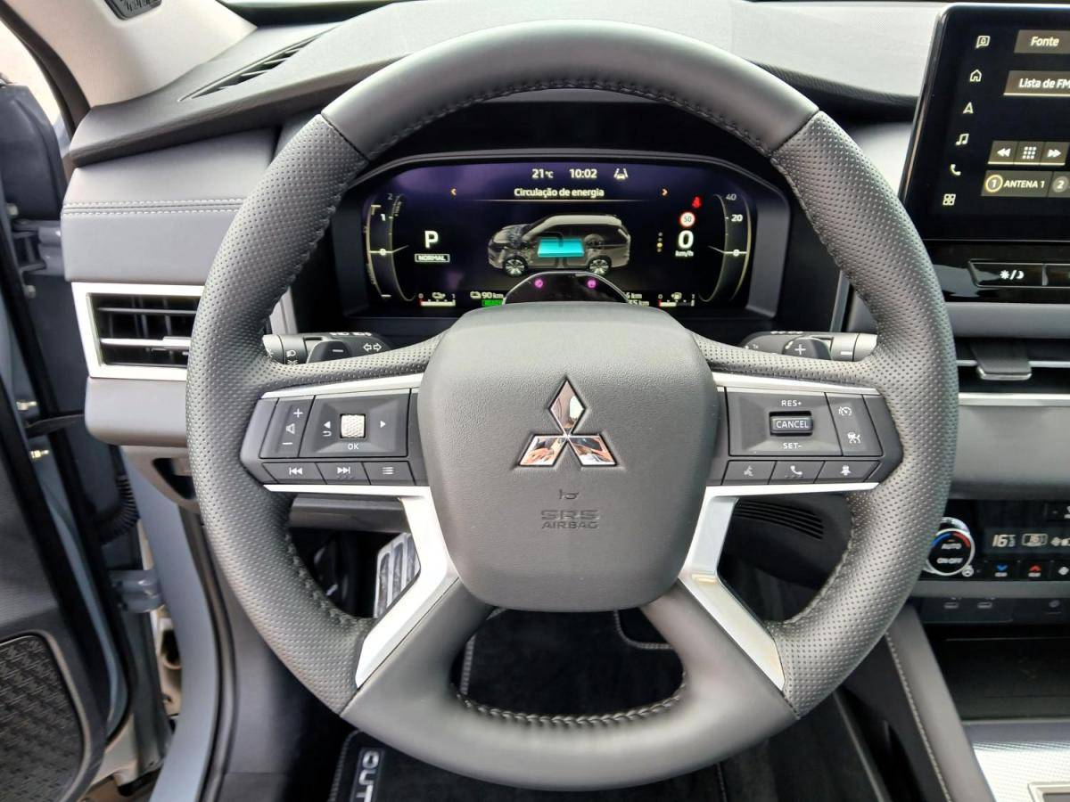 mitsubishi-outlander-2026-hibrido-a-gasolina-2360cc