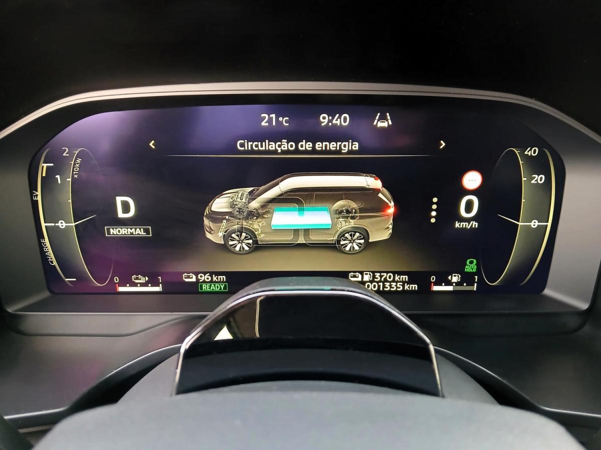 mitsubishi-outlander-2026-hibrido-a-gasolina-2360cc
