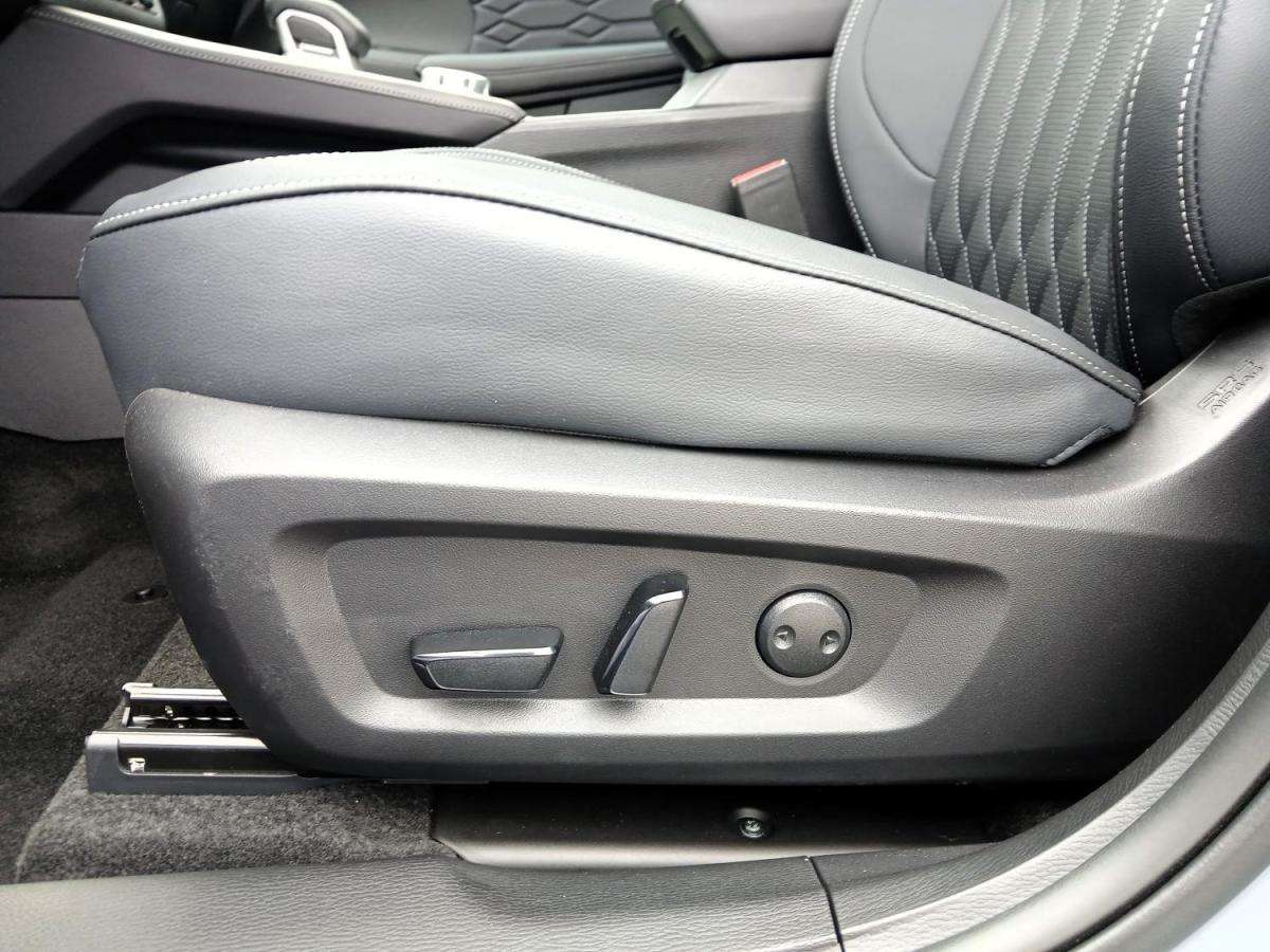 mitsubishi-outlander-2026-hibrido-a-gasolina-2360cc