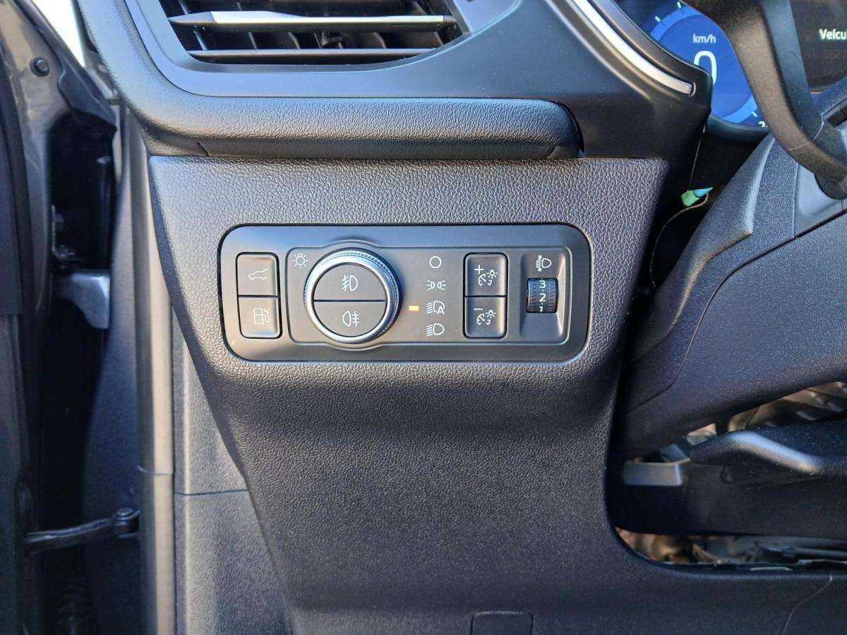 ford-kuga-2023-hibrido-a-gasolina-2488cc