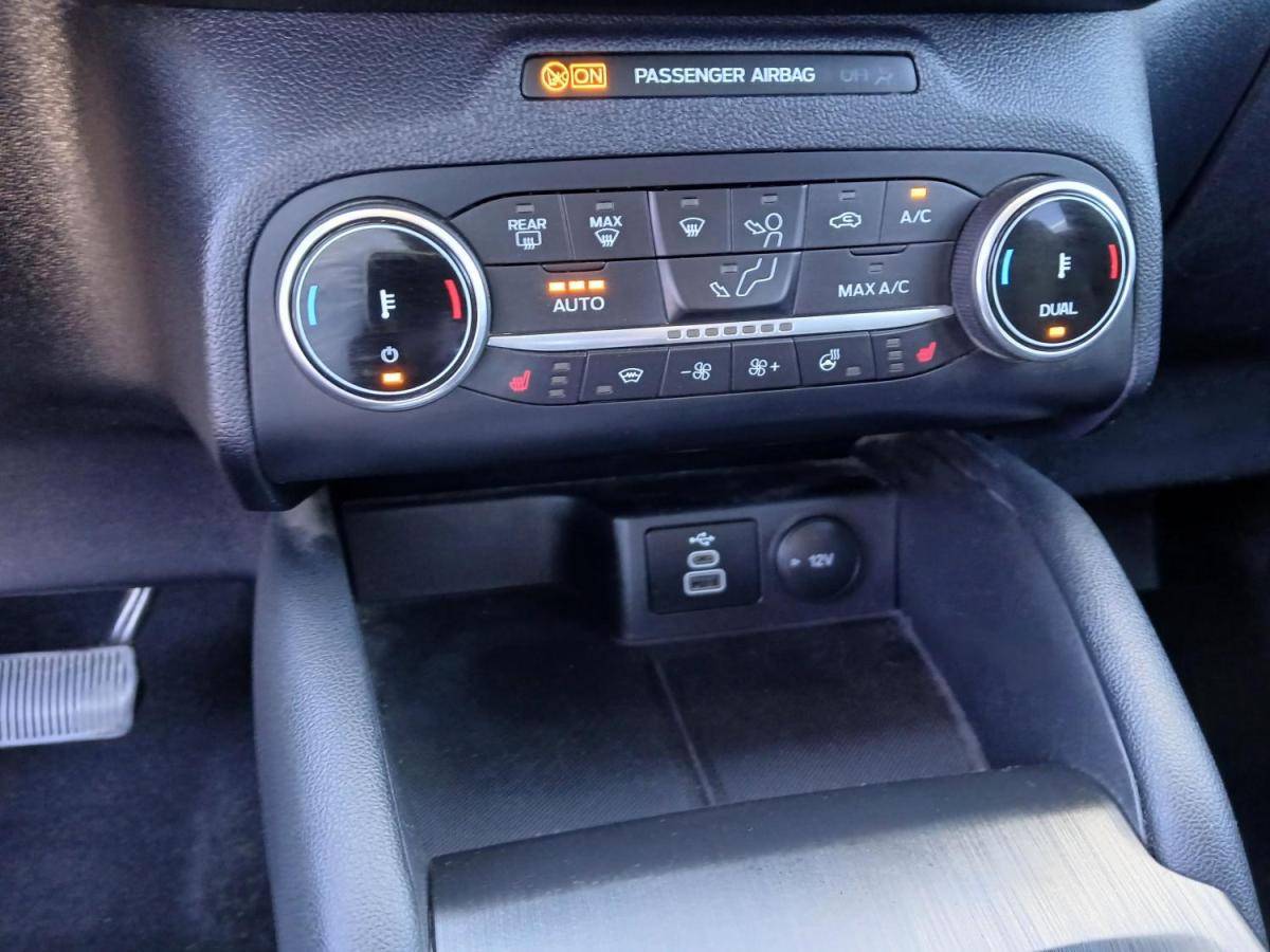 ford-kuga-2023-hibrido-a-gasolina-2488cc