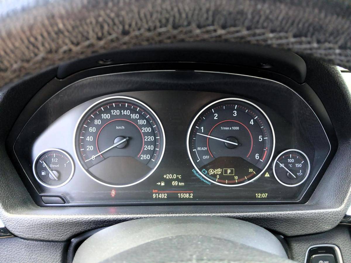 bmw-serie-3-2018-diesel-1995cc