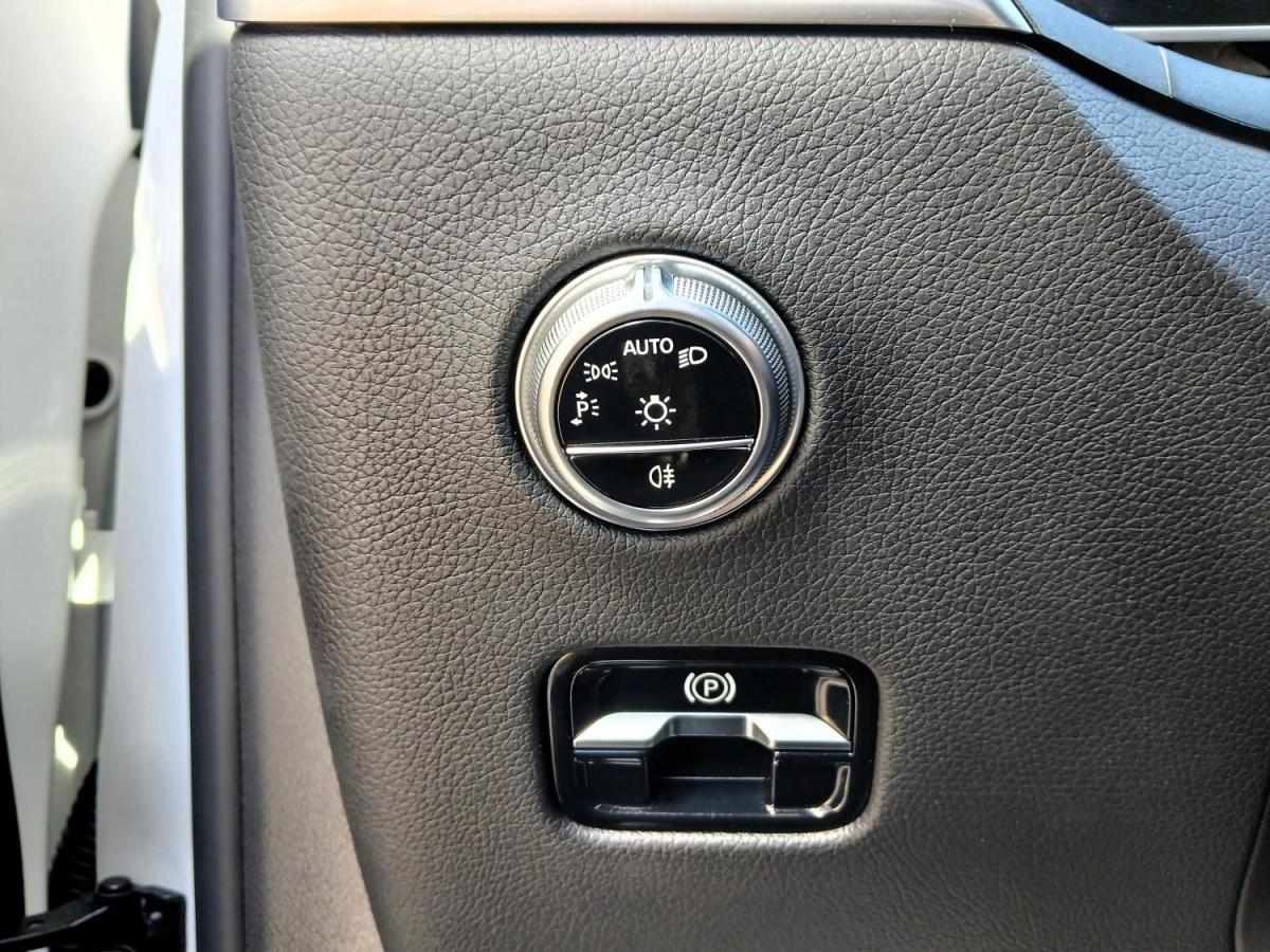 mercedes-benz-glc-2023-hibrido-a-diesel-1993cc