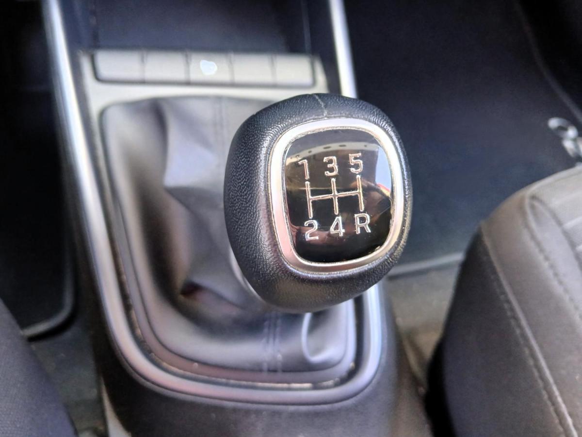 hyundai-i20-2023-gasolina-1197cc