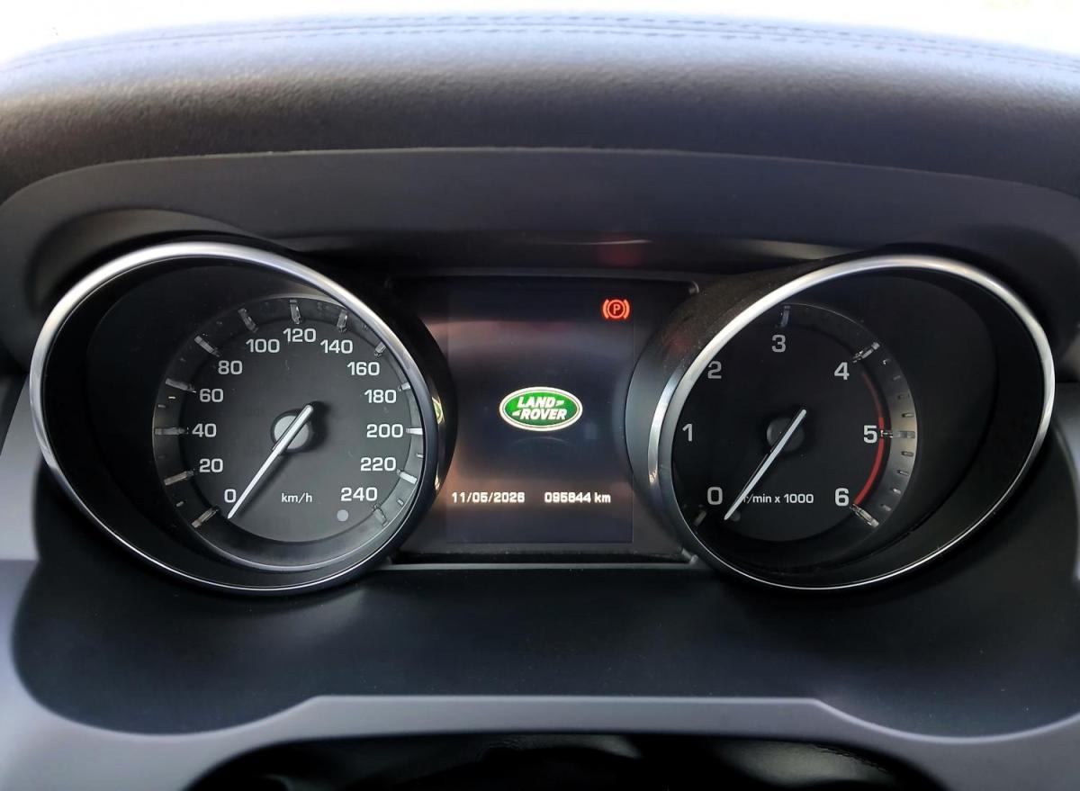 land-rover-range-rover-evoque-2015-diesel-2179cc