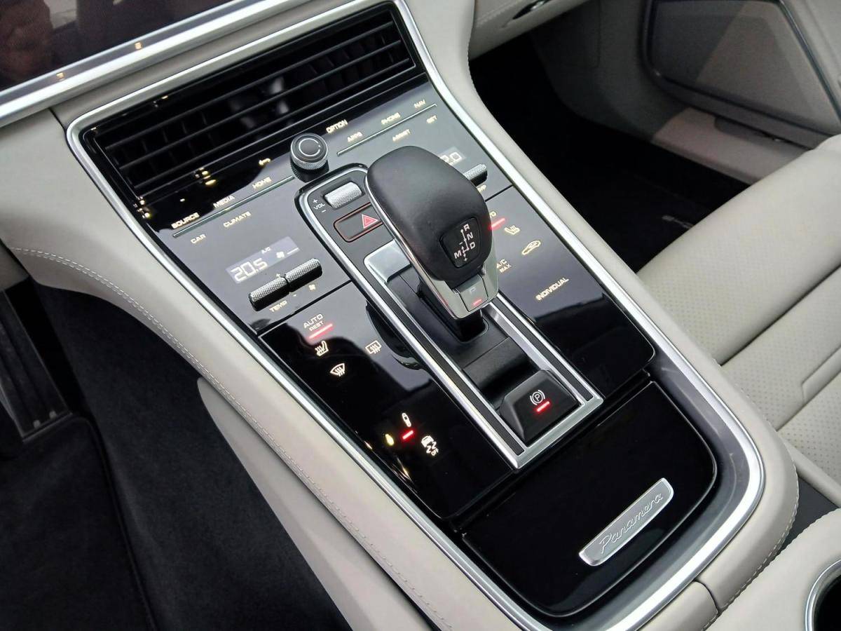 porsche-panamera-2023-gasolina-2894cc