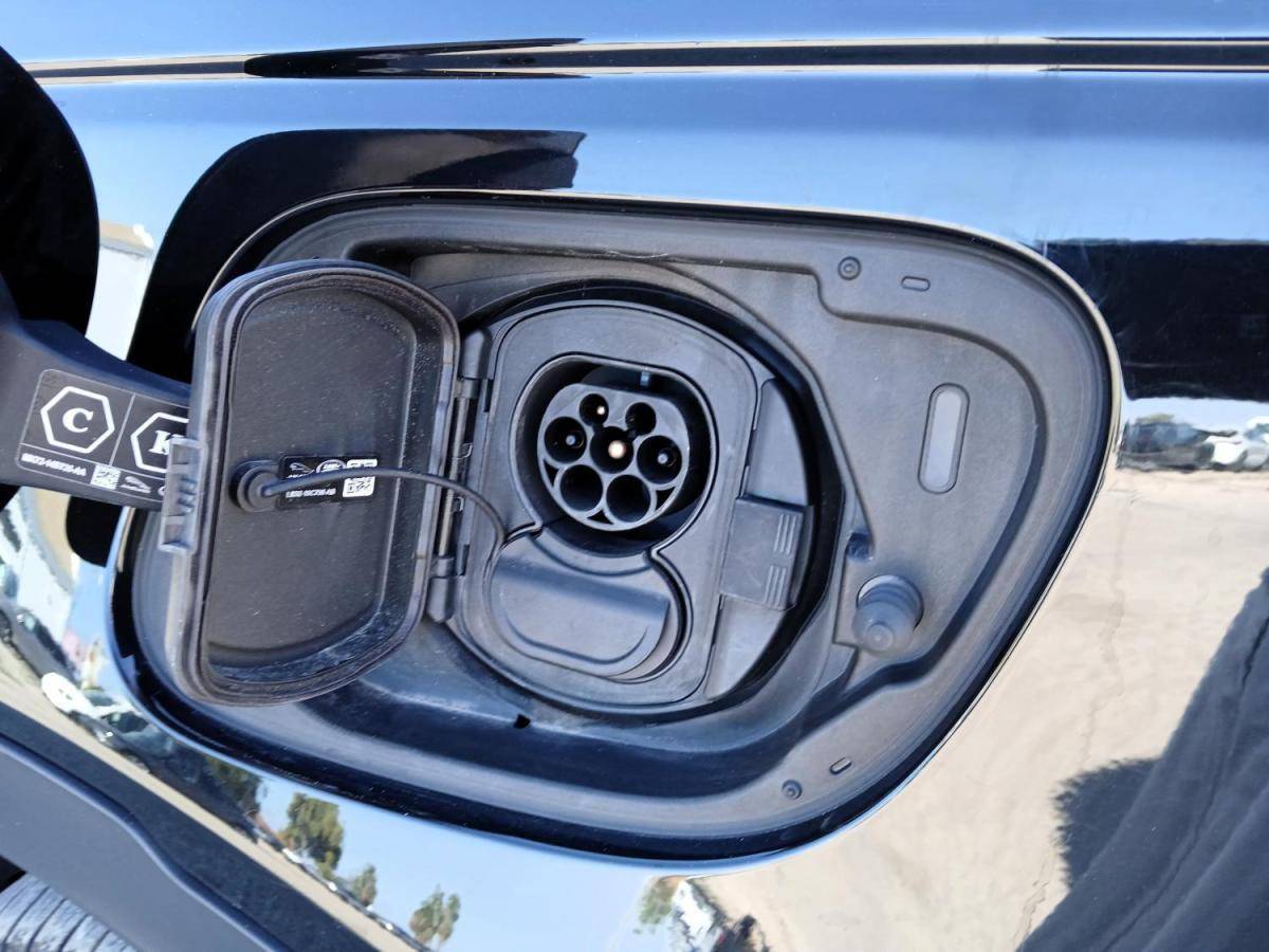 land-rover-discovery-sport-2023-hibrido-a-gasolina-1498cc