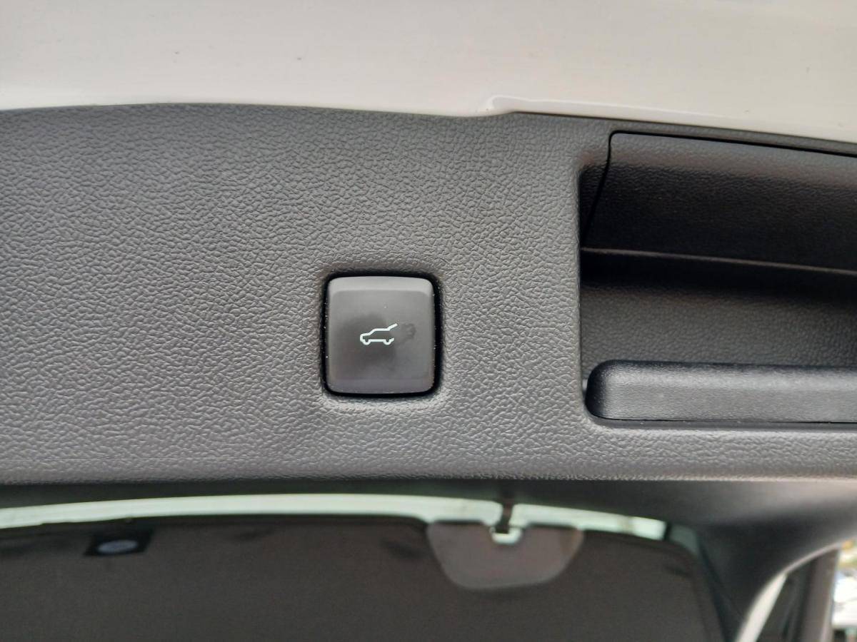 ford-kuga-2023-hibrido-a-gasolina-2488cc