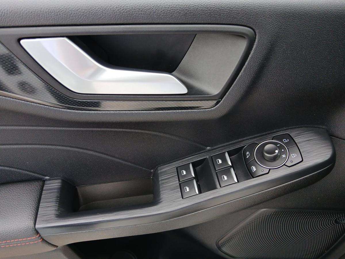 ford-kuga-2023-hibrido-a-gasolina-2488cc