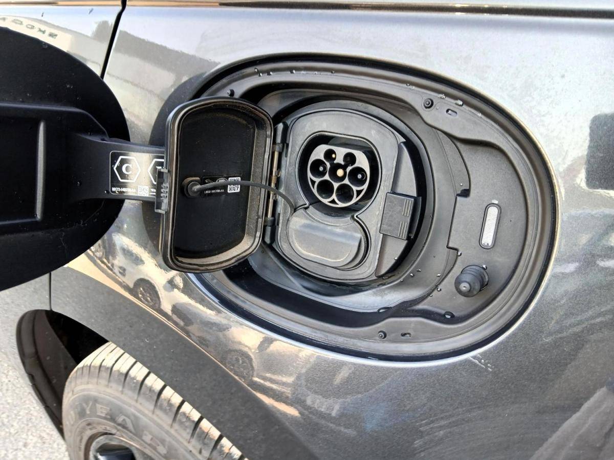 land-rover-range-rover-velar-2021-hibrido-a-gasolina-1997cc