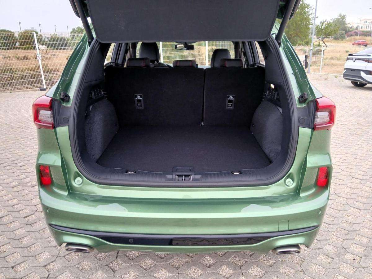 ford-kuga-2024-hibrido-a-gasolina-2488cc