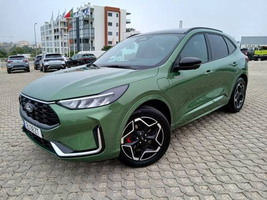 ford-kuga-2024-hibrido-a-gasolina-2488cc
