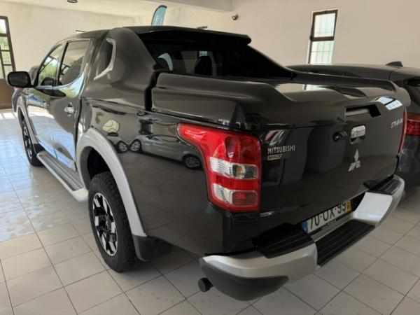 mitsubishi-l200-2-4-181cv-2018-diesel-2442cc