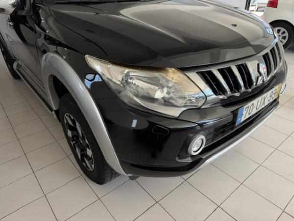 mitsubishi-l200-2-4-181cv-2018-diesel-2442cc