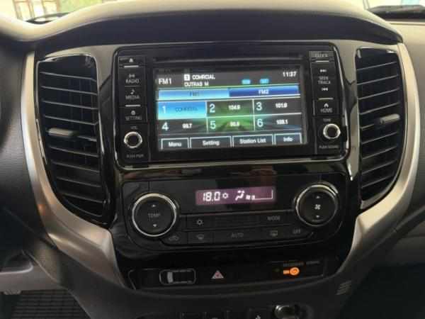mitsubishi-l200-2-4-181cv-2018-diesel-2442cc