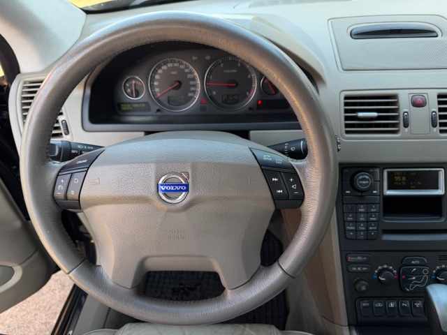 volvo-xc90-d5-2-4-awd-2003-diesel-2401cc