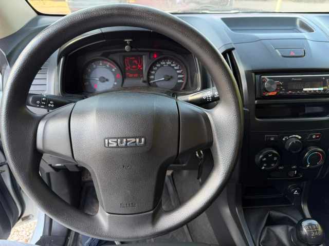 isuzu-d-max-1-9-2018-diesel-1898cc
