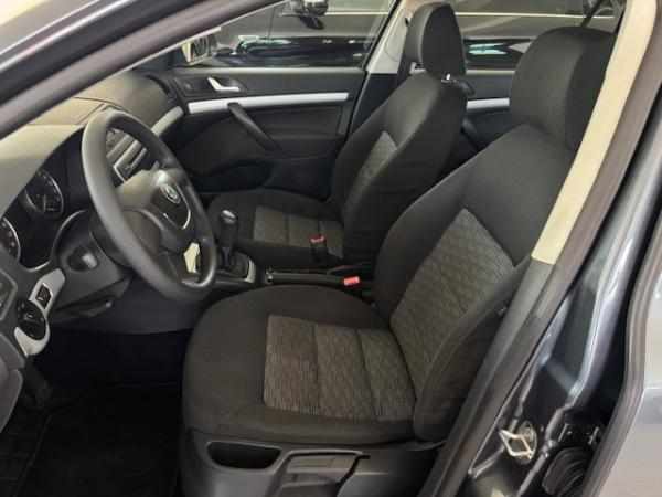 skoda-octavia-1-6-tdi-2011-diesel-1598cc