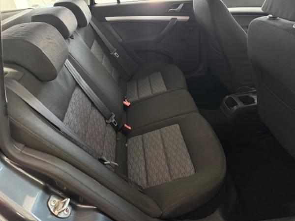 skoda-octavia-1-6-tdi-2011-diesel-1598cc